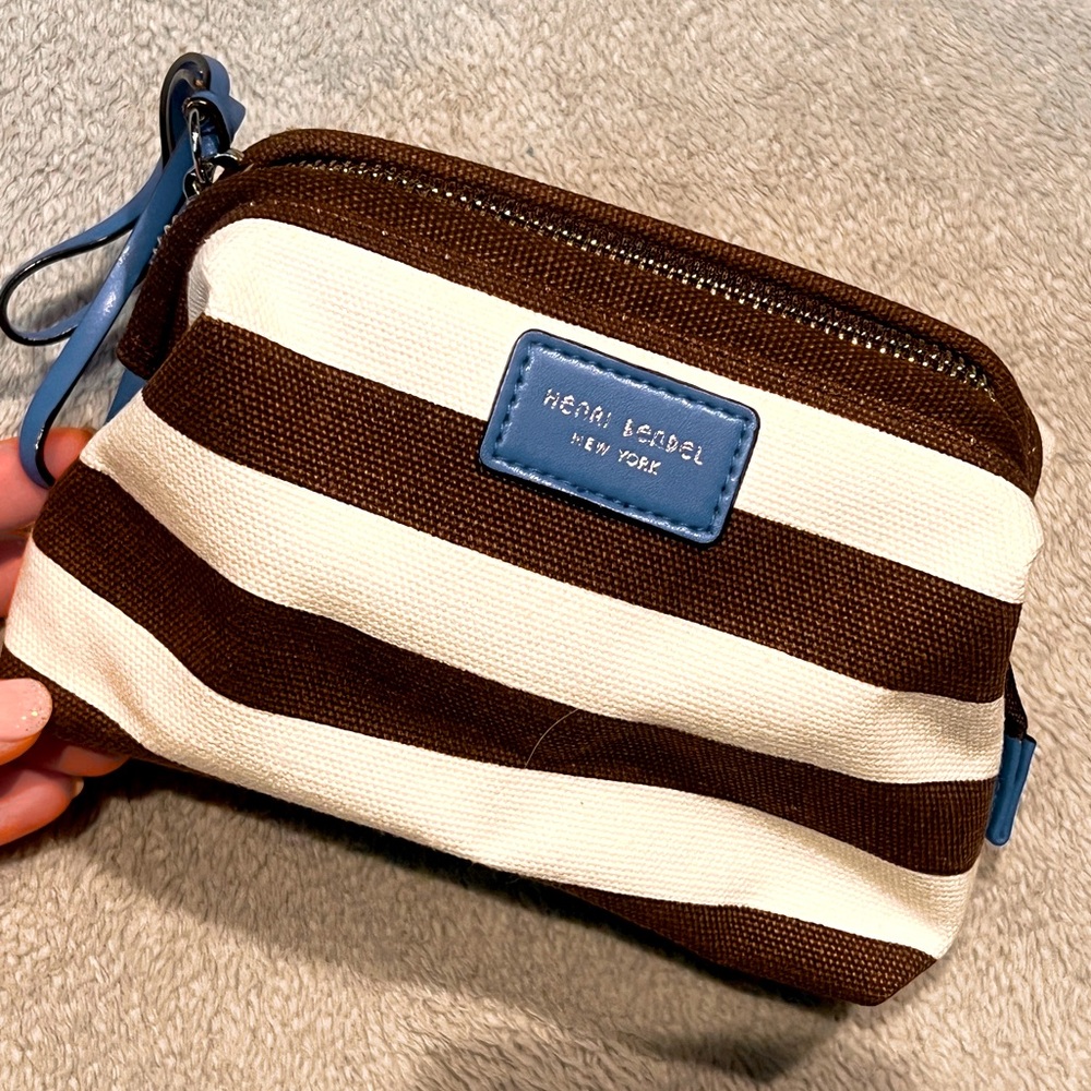 BRAND NEW RARE HENRI BENDEL COSMETIC POUCH
